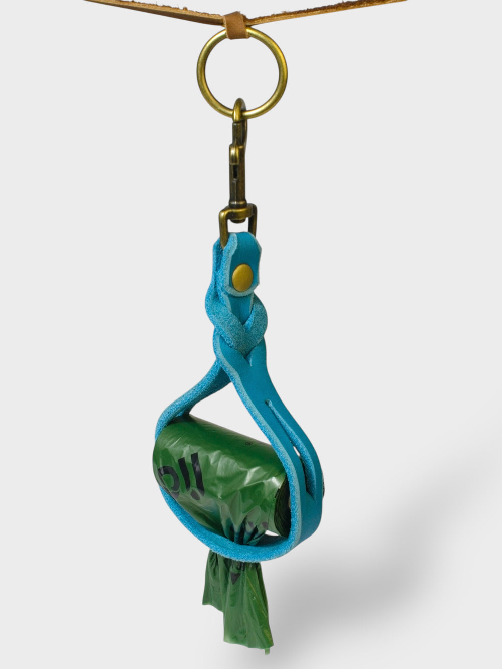 Kotbeutelhalter aus Fettleder