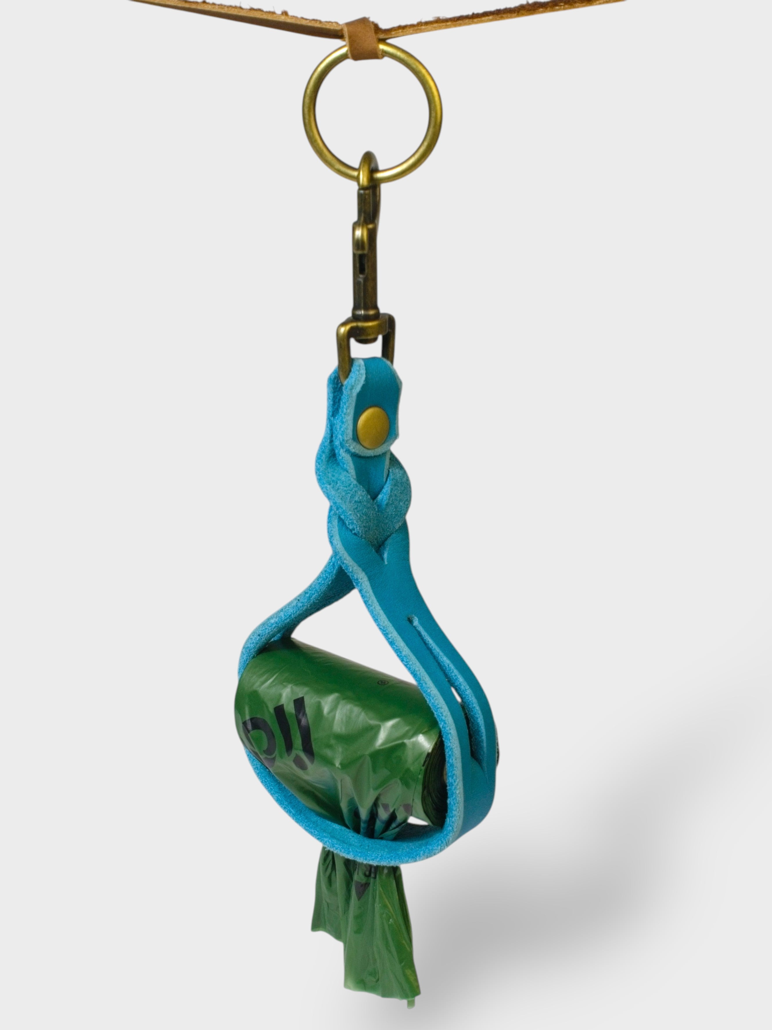 Kotbeutelhalter aus Fettleder